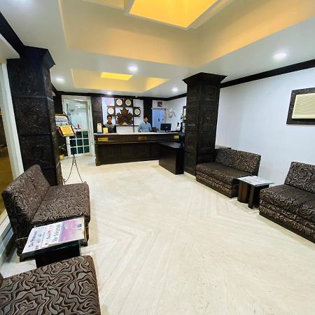 Saluja Residency Hotel สิริกุรี ภายนอก รูปภาพ