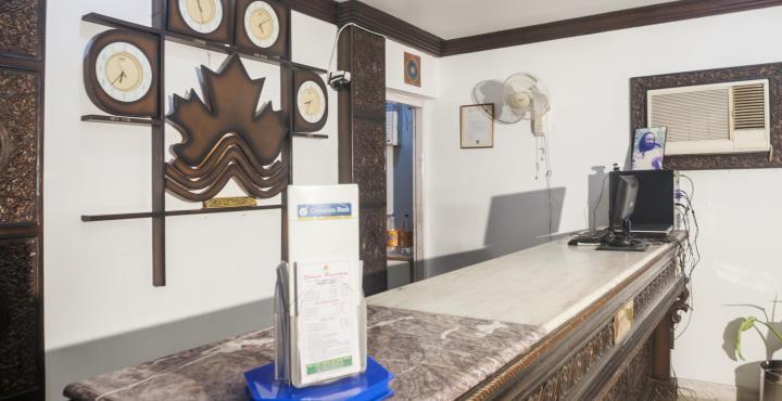 Saluja Residency Hotel สิริกุรี ภายนอก รูปภาพ