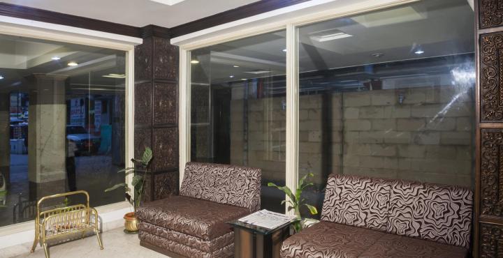 Saluja Residency Hotel สิริกุรี ภายนอก รูปภาพ